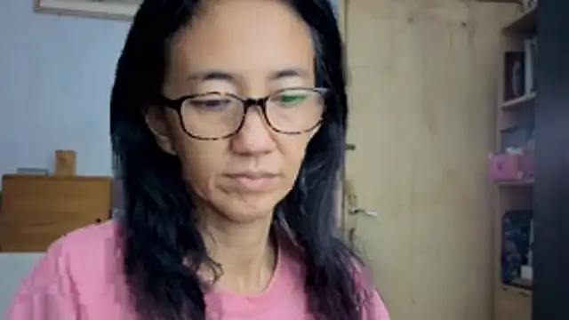 Snapshot of princessD077 chatting on 02.27.26 princessD077 online show from 02.27.26