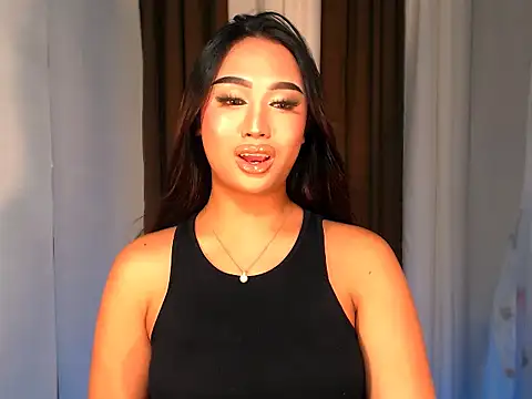 Snapshot of BigBrownCock_Candice chatting on 12.01.25 BigBrownCock Candice online show from 12.01.25