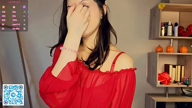 ClarissaMaheia online show from 04.22.26