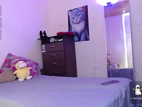 Snapshot of yvonne_jlove chatting on 10.27.25 yvonne jlove online show from 10.27.25