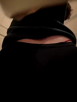 AnonBitch93 online show from 10.21.25
