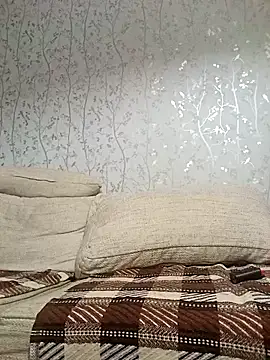 Snapshot of PeteR1987- chatting on 11.26.25 PeteR1987- online show from 11.26.25