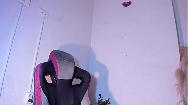 Snapshot of bad_girl_xxx chatting on 03.01.26 bad girl xxx online show from 03.01.26