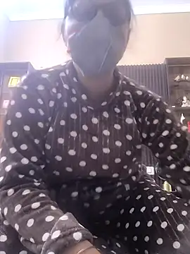 Snapshot of Lovely_Tannu chatting on 11.29.25 Lovely Tannu online show from 11.29.25