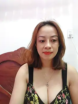 Snapshot of Baby-bigboobs20 chatting on 11.22.25 Baby-bigboobs20 online show from 11.22.25