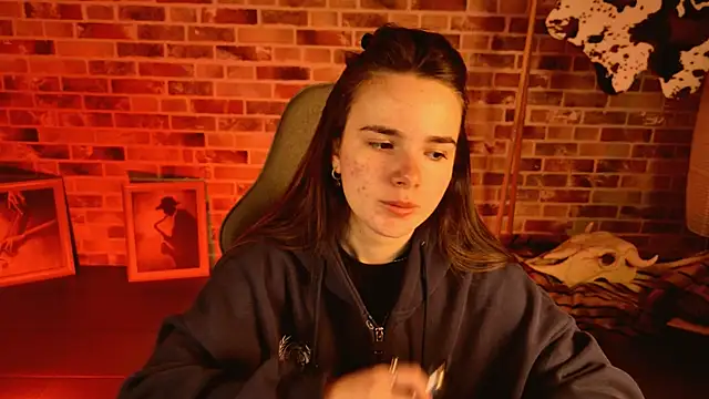 May Bloom online show from 02.25.26