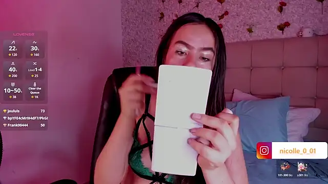 amelia ferrerx online show from 11.19.25