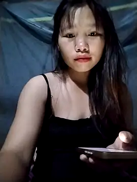 Snapshot of linh-miu99 chatting on 10.29.25 linh-miu99 online show from 10.29.25