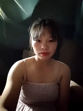 Snapshot of linh-miu99 chatting on 11.11.25 linh-miu99 online show from 11.11.25