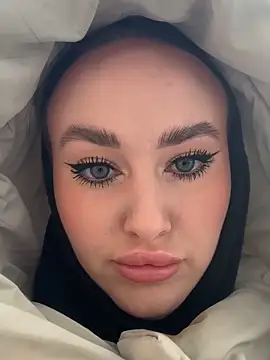 KiraSunshine online show from 11.07.25