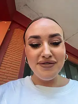 KiraSunshine online show from 02.15.26