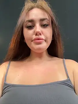 KiraSunshine online show from 02.26.26