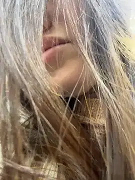 KiraSunshine online show from 03.30.26