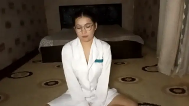 Snapshot of LinneaHyles chatting on 12.04.25 LinneaHyles online show from 12.04.25