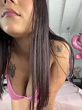 Snapshot of CherrySmirkXXX chatting on 11.12.25 CherrySmirkXXX online show from 11.12.25