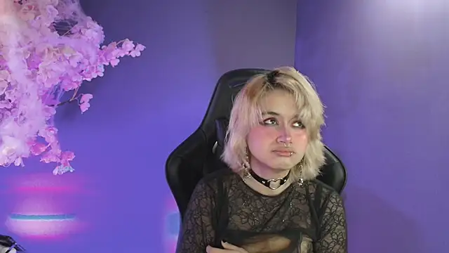 Navier   online show from 10.29.25