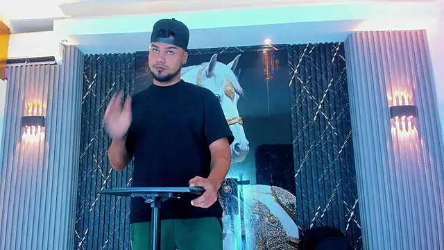 Snapshot of handsome_boys22 chatting on 11.03.25 handsome boys22 online show from 11.03.25