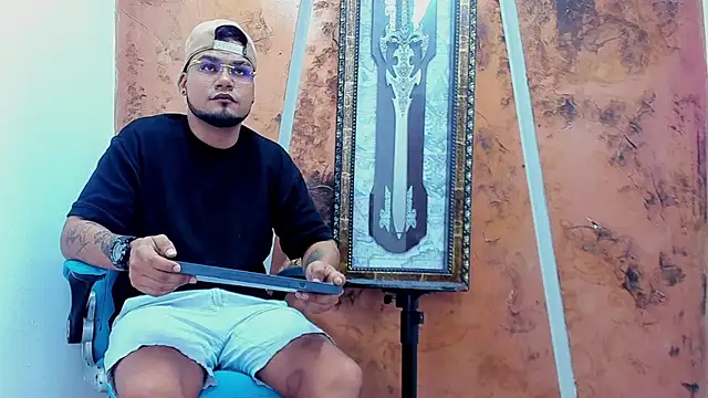 Snapshot of handsome_boys22 chatting on 12.01.25 handsome boys22 online show from 12.01.25