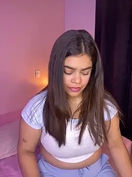 Snapshot of Milymar_ chatting on 10.18.25 Milymar online show from 10.18.25