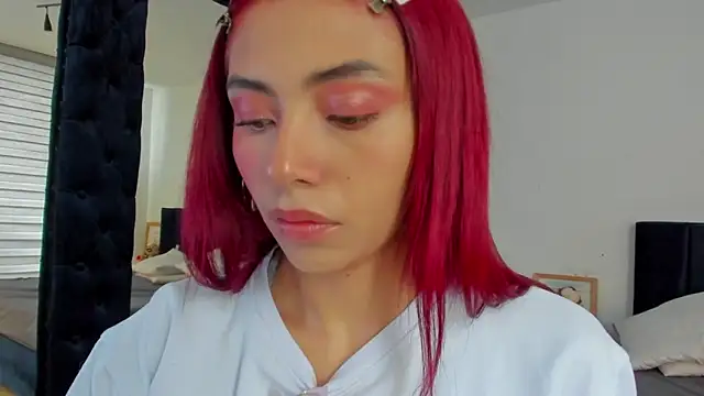 melanie roux   online show from 04.14.26