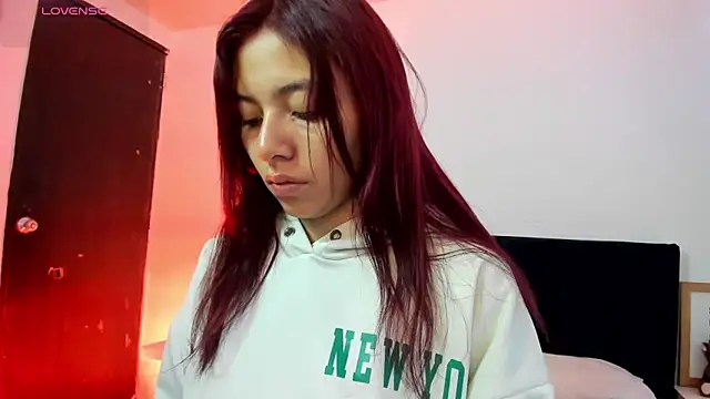 melanie roux   online show from 05.14.26