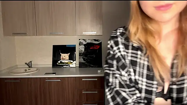 Snapshot of MyraLitterers chatting on 10.24.25 MyraLitterers online show from 10.24.25