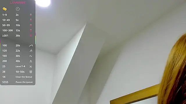 lucia lorenz online show from 12.18.25