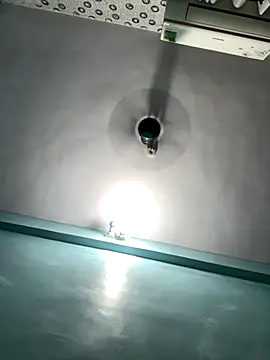 Snapshot of heenashai chatting on 11.13.25 heenashai online show from 11.13.25