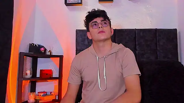 Theo Noxxx online show from 10.22.25