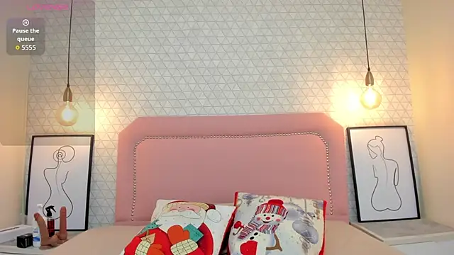 Snapshot of TAYLORMEYER1 chatting on 12.04.25 TAYLORMEYER1 online show from 12.04.25