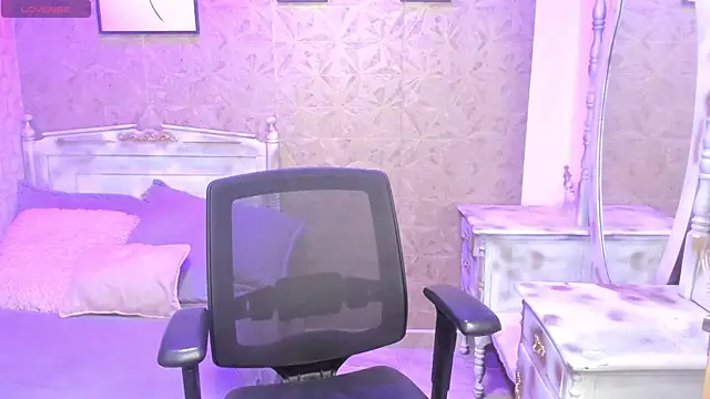 Snapshot of Sofia_clk chatting on 06.10.26 Sofia clk online show from 06.10.26