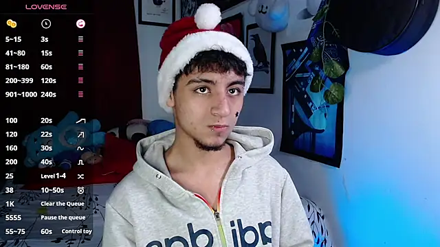 Snapshot of lukaOnline_ chatting on 12.02.25 lukaOnline online show from 12.02.25