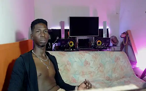 Black Paradice online show from 11.04.25