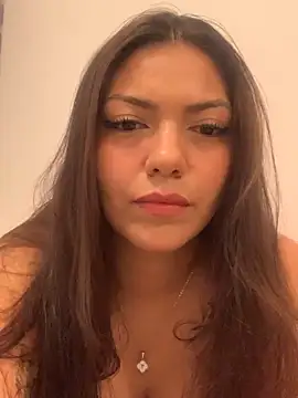 Snapshot of georgina_sexxii chatting on 10.21.25 georgina sexxii online show from 10.21.25