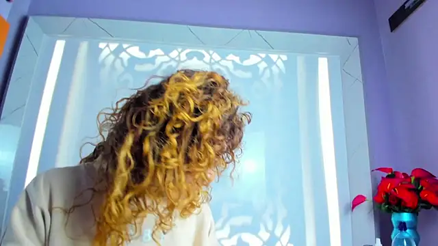 EmiliRouse  online show from 10.25.25