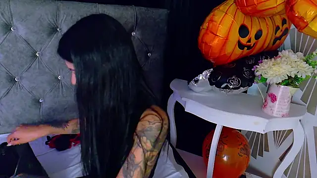 Scarlett Keller online show from 10.29.25