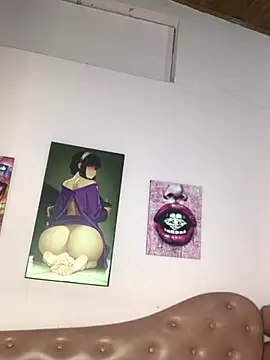 Snapshot of Emiliano_Reyes chatting on 12.02.25 Emiliano Reyes online show from 12.02.25