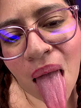 Snapshot of Orianabluee_ chatting on 11.08.25 Orianabluee online show from 11.08.25