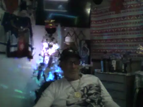 Snapshot of bigdaddyrooster chatting on 12.22.25 bigdaddyrooster online show from 12.22.25