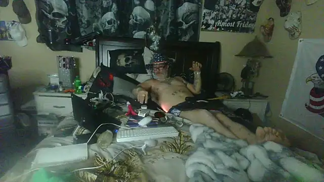 Snapshot of bigdaddyrooster chatting on 02.12.26 bigdaddyrooster online show from 02.12.26