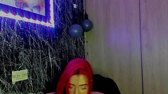 Snapshot of sweetcherryyy_ chatting on 11.05.25 sweetcherryyy online show from 11.05.25