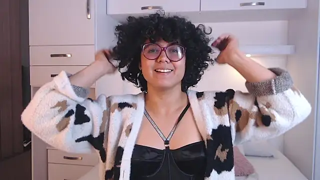 MartiRuis10 online show from 11.21.25