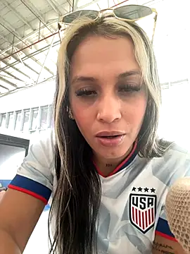 KIMBERLYPULIDO online show from 11.04.25