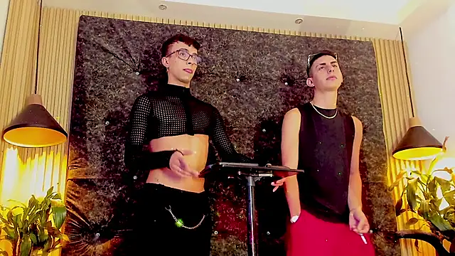 Snapshot of the_fenix_boy chatting on 10.28.25 the fenix boy online show from 10.28.25