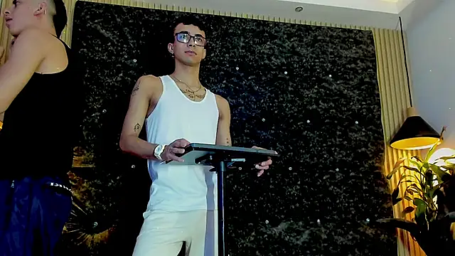 Snapshot of the_fenix_boy chatting on 10.29.25 the fenix boy online show from 10.29.25