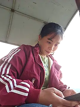 Squirrel-Pear online show from 11.24.25