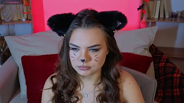 Miss Delia online show from 10.22.25