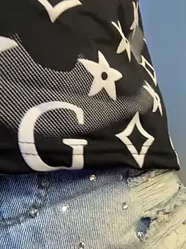 Bong-g online show from 03.14.26