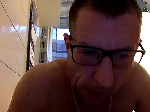 Snapshot of Filip_76 chatting on 08.08.26 Filip 76 online show from 08.08.26