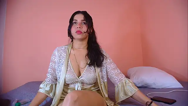 Snapshot of Cleo_Sexy1 chatting on 10.18.25 Cleo Sexy1 online show from 10.18.25